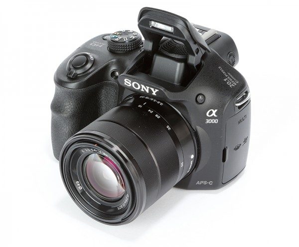SONY Alpha a3000 Aynasız SLR Fotoğraf Makinesi Sadece 599 TL!