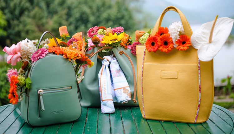 Laura Ashley Çantalar Şimdi Saat & Saat'te!